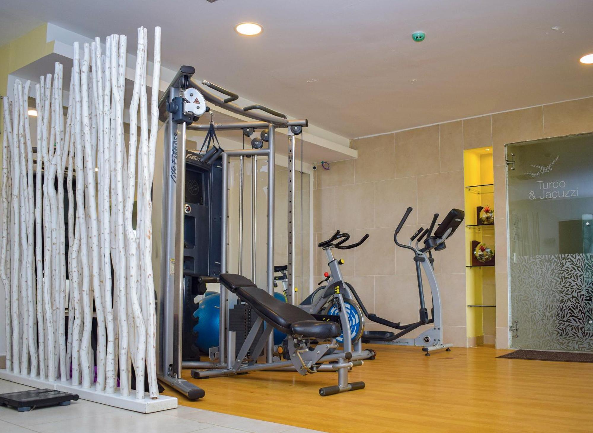 Hotel Capilla Del Mar Cartagena Dış mekan fotoğraf The gym at the hotel